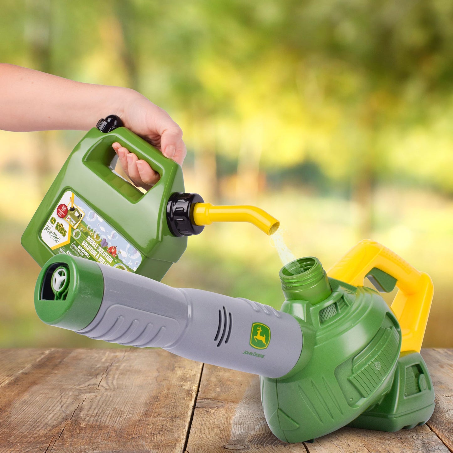 John Deere Bubble Lawn Mower for Toddlers, Bubble Blowing Machines, Indoor and Outdoor Gardening Toy, Birthday, Party Favor for Preschool Girls and Boys, No Batteries Required, 2+
