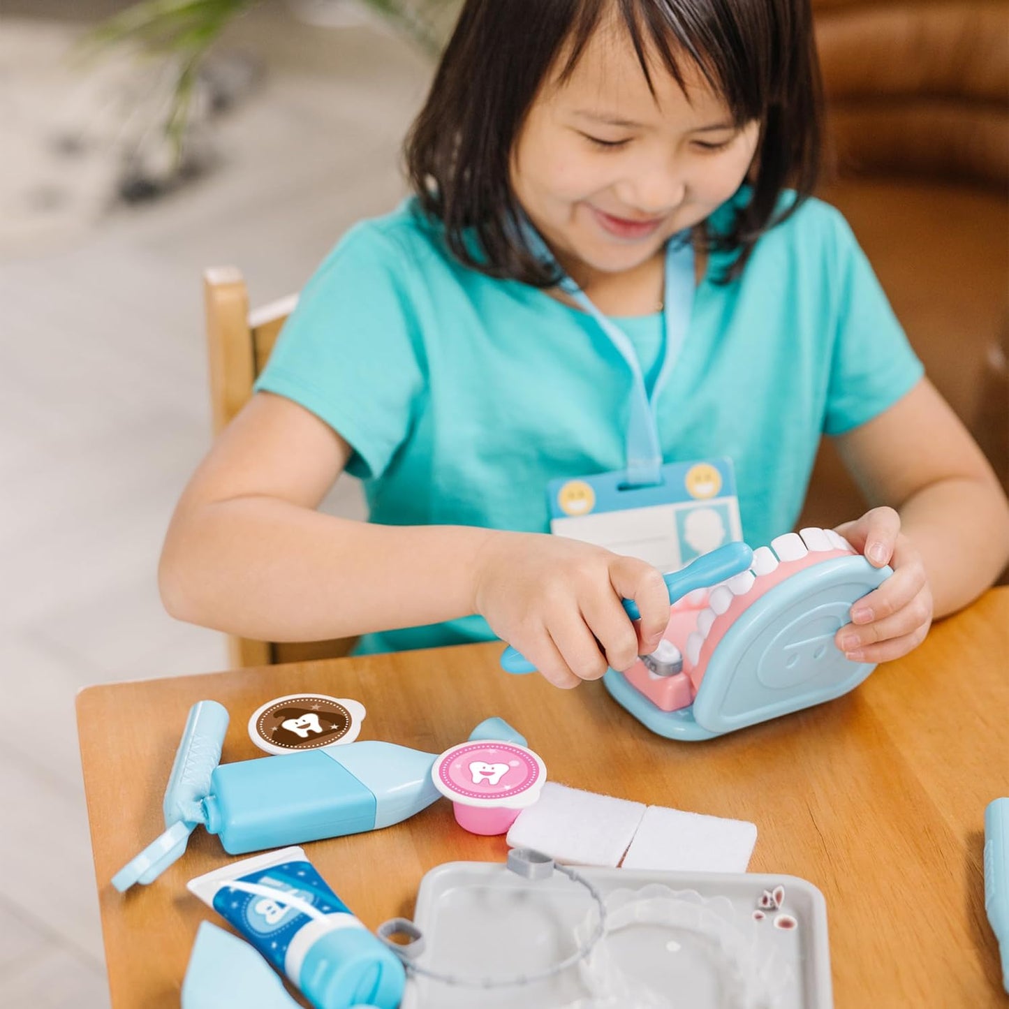 Melissa & Doug Super Smile Dentist Kit With Pretend Play Set of Teeth And Dental Accessories (25 Toy Pieces) Pretend Dentist Play Set, For Kids Ages 3+