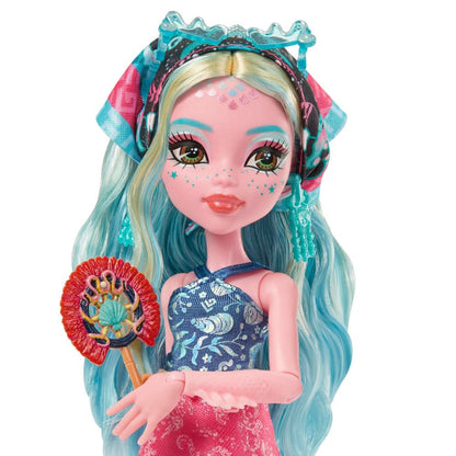 Monster High Skulltimate Secrets Draculaura Doll and Accessories Set, Destination: Gore-geous Oasis with Suitcase and 19+ Surprises Like Clothes