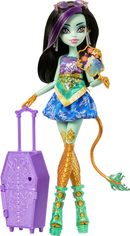 Monster High Skulltimate Secrets Draculaura Doll and Accessories Set, Destination: Gore-geous Oasis with Suitcase and 19+ Surprises Like Clothes
